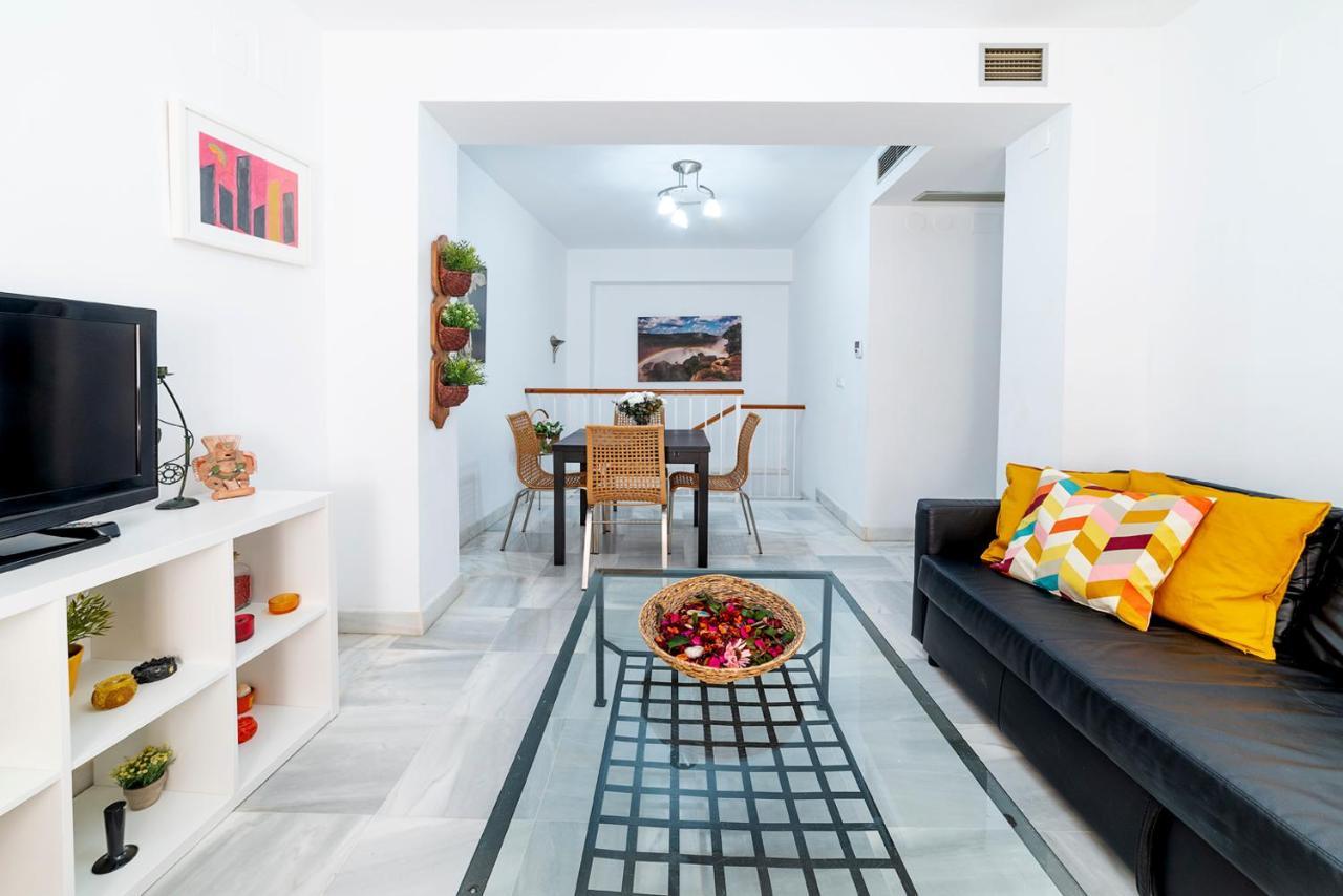 Alohamundi Almansa Apartment เซบีญา ภายนอก รูปภาพ