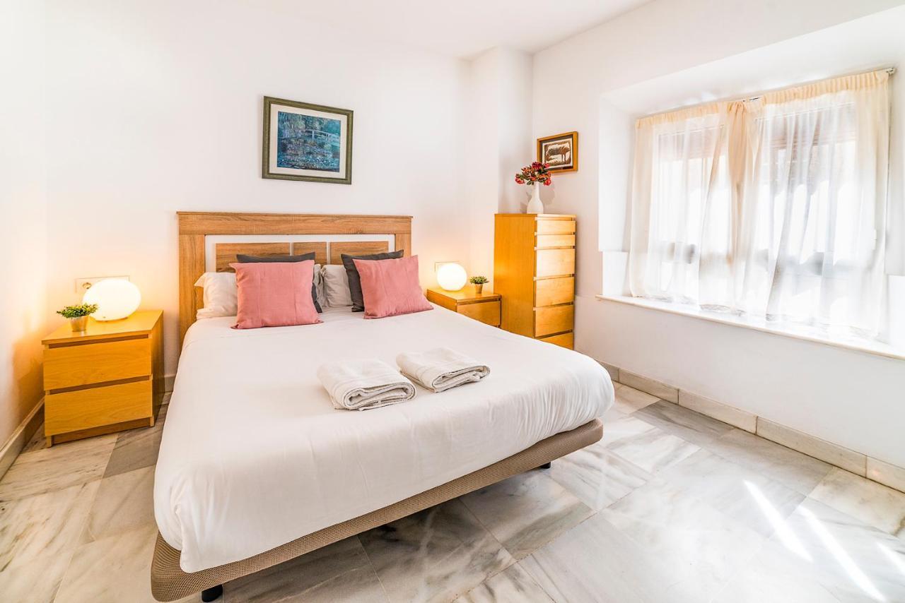 Alohamundi Almansa Apartment เซบีญา ภายนอก รูปภาพ