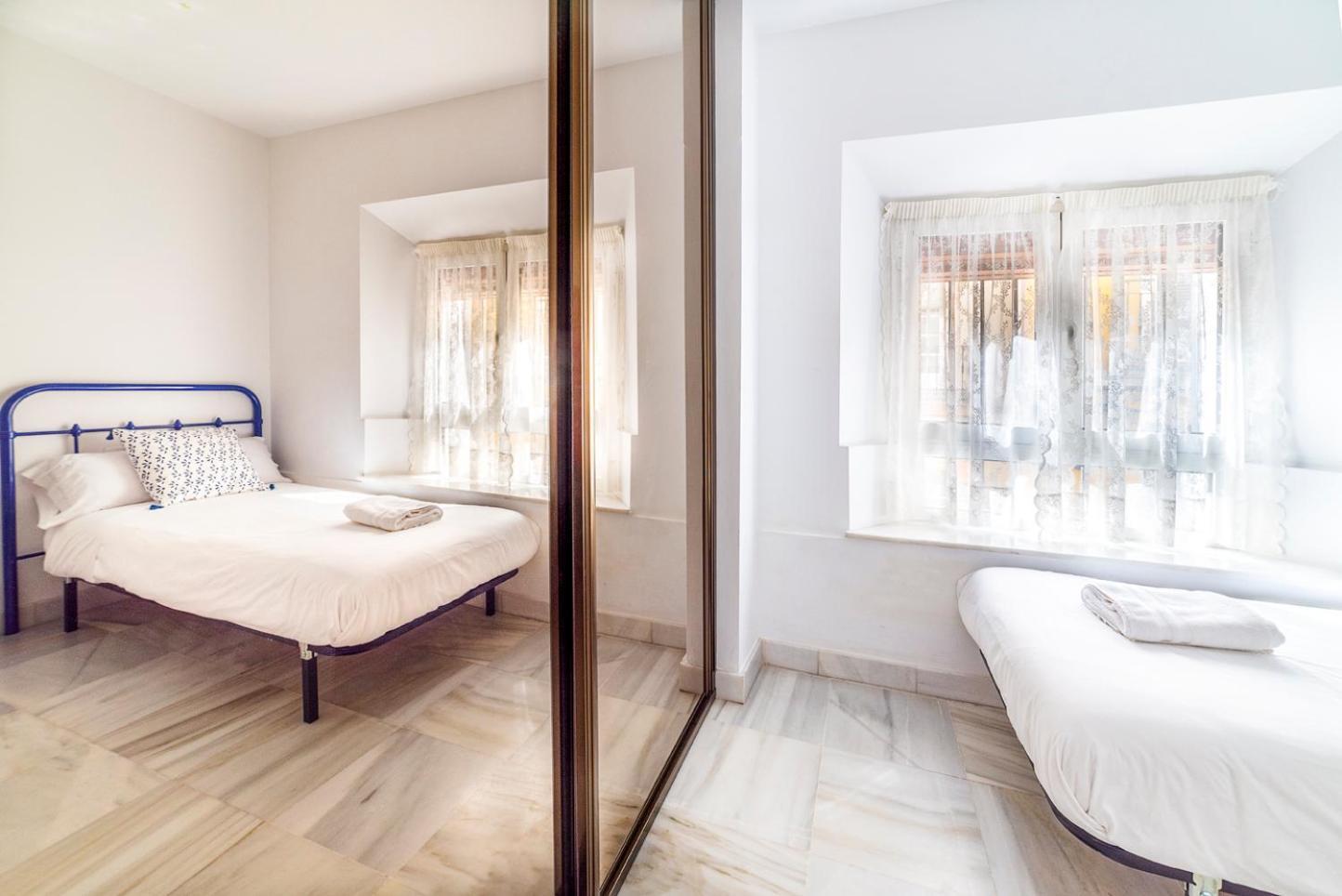 Alohamundi Almansa Apartment เซบีญา ภายนอก รูปภาพ